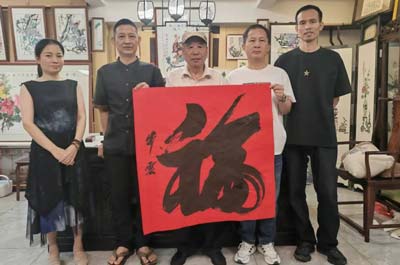 1756960760782855.jpg 2.jpg